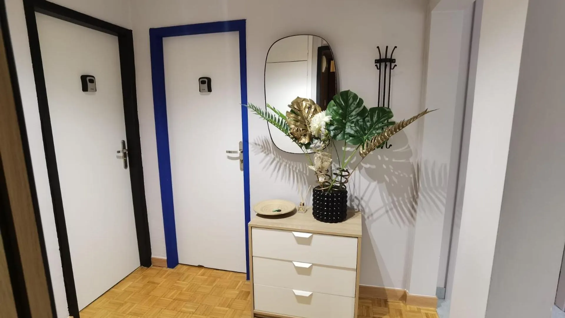 شقة Apartament 3 Pokojowy Walicow Centrum وارسو